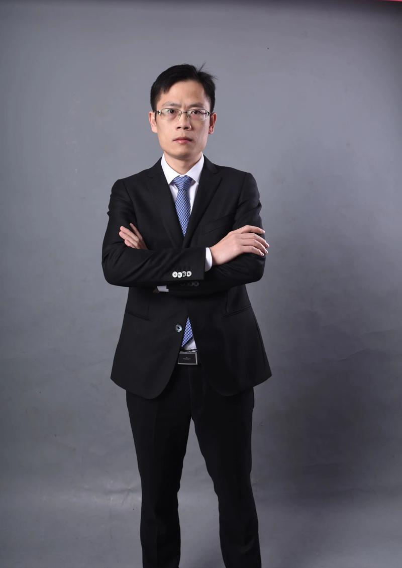 谢丹 视觉与舞美负责人